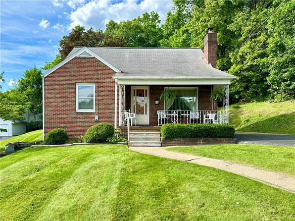 2 W Leasure Ave, New Castle, PA 16105