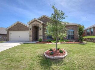 107 Brushy Trl W, Fort Worth, TX 76108