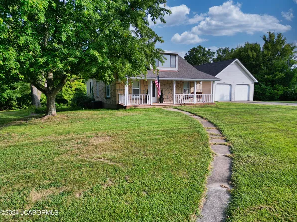 1032 S Summit Dr, Holts Summit, MO 65043