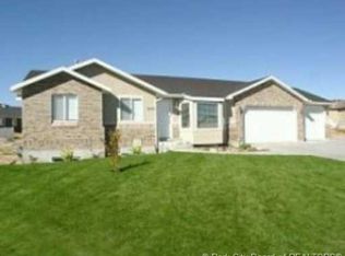 5819 W Spring Stone Cir, South Jordan, UT 84009