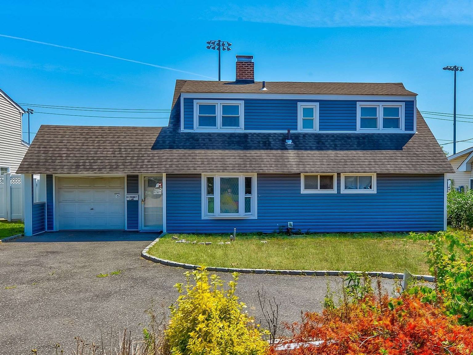 85 Chimney Lane, Levittown, NY 11756 Zillow