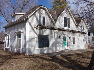 402 Walnut St, Lacygne, KS 66040