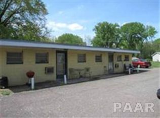 133-135 Shadoway Dr, East Peoria, IL 61611