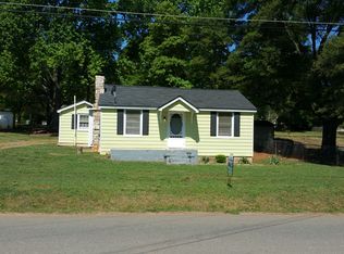 422 Melynda Rd, Charlotte, NC 28208