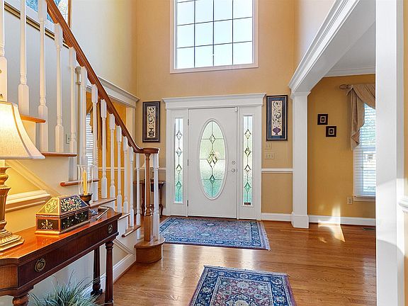 2nd image of 3001 Wakefield Dr