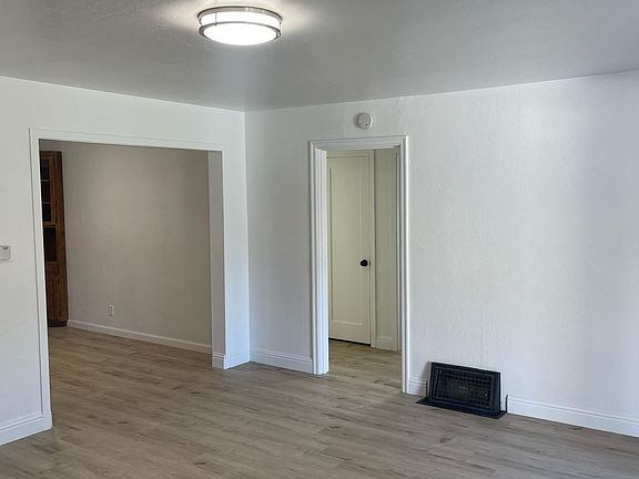 4th image of 112 Hermosa Ave