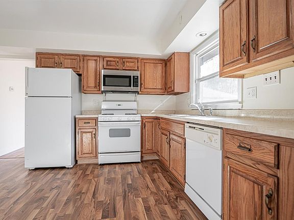 5th image of 6605 Central Ave