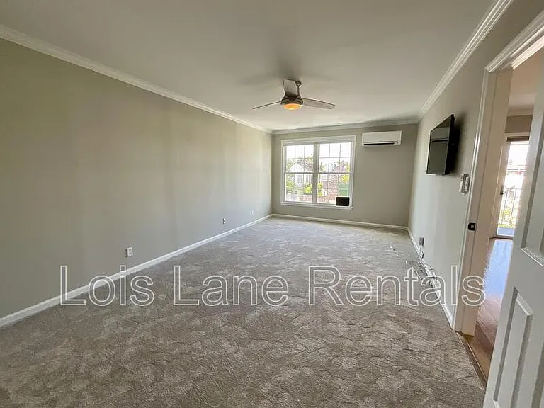 259 E Bay St #6C — Photo 7