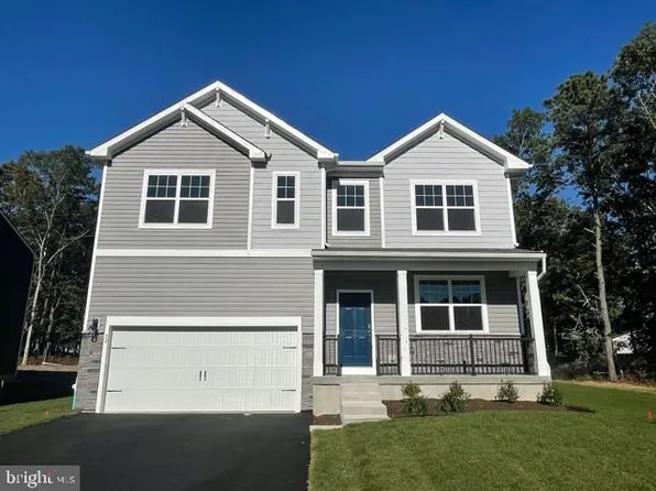 17 Staysail Ave, Barnegat, NJ 08005