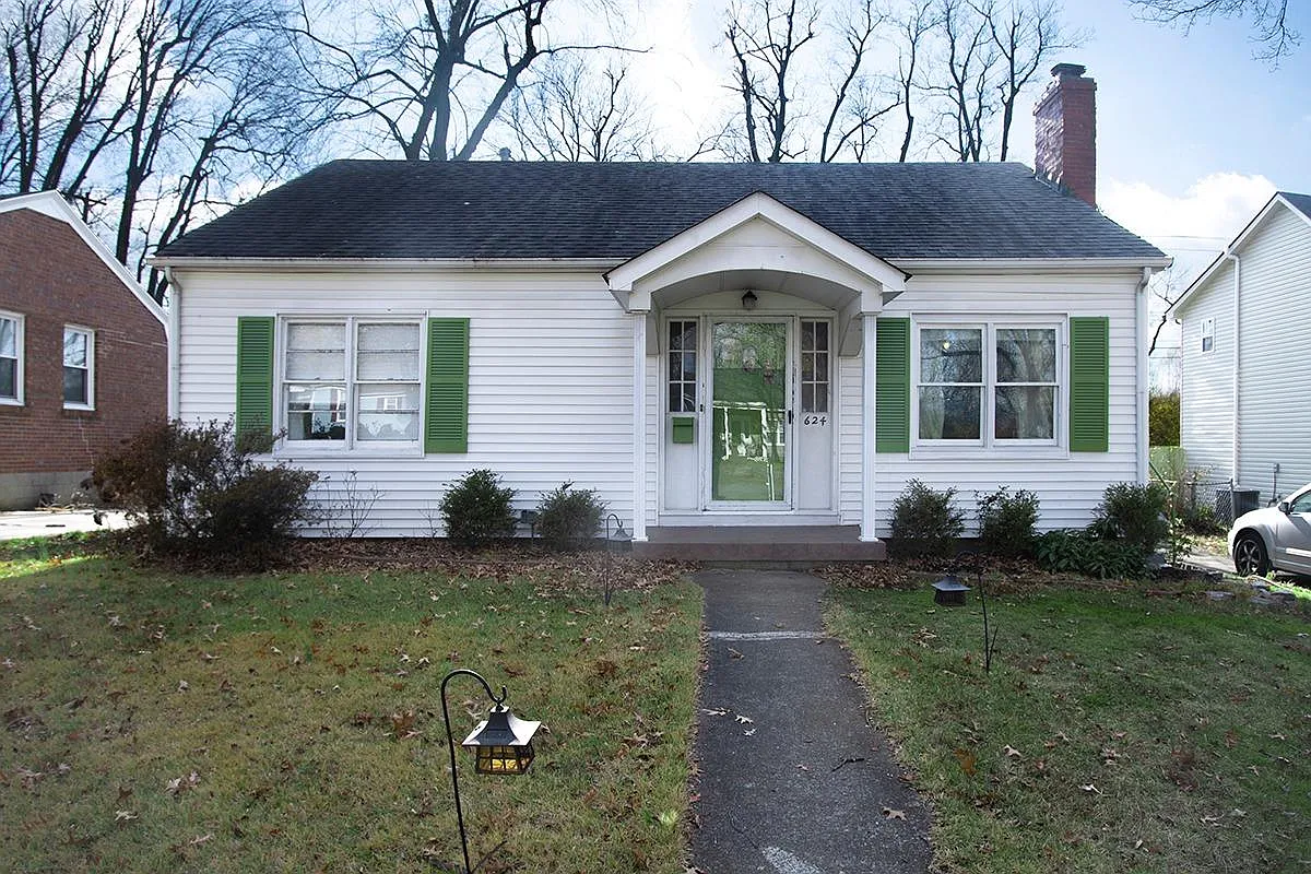 624 Cardinal Ln photo 1