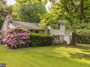 465 Twickenham Rd, Glenside, PA 19038