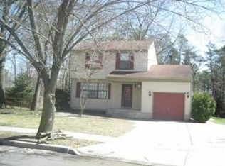 86 Sturbridge Dr, Sicklerville, NJ 08081
