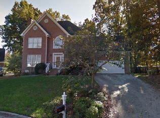 102 Hiawatha Ct, Cary, NC 27513