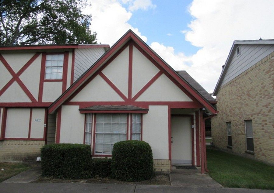 1st image of 2037 Country Village Blvd Unit A