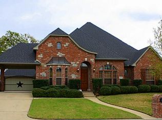 629 Palo Duro Dr, Hurst, TX 76054