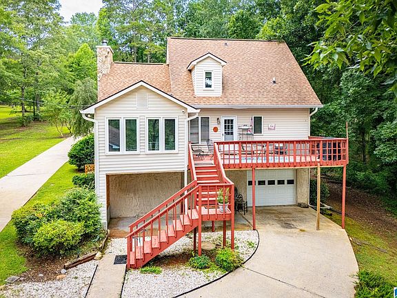 4th image of 403 Esther Cir