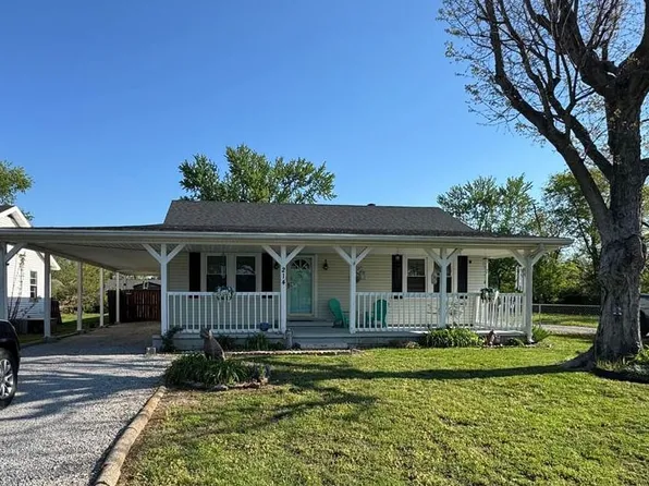 214 Dell Dr, Hopkinsville, KY 42240