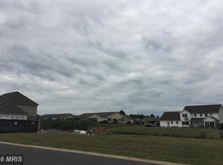 210 Matthew Dr, Chambersburg, PA 17201