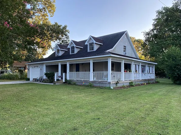 4845 Sheldon Dr, Virginia Beach, VA 23455