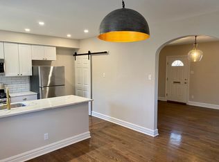 1035 Sanford Ave, Saint Louis, MO 63139