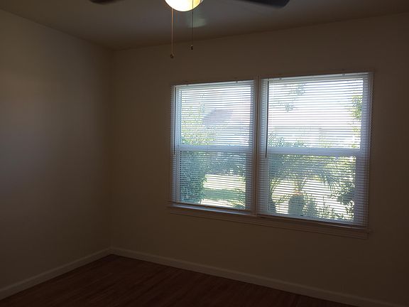 5th image of 4825 Clark Ave #4825