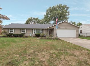 6220 Maplewood Rd, Mentor, OH 44060