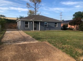 824 Cavalier Dr, Memphis, TN 38109