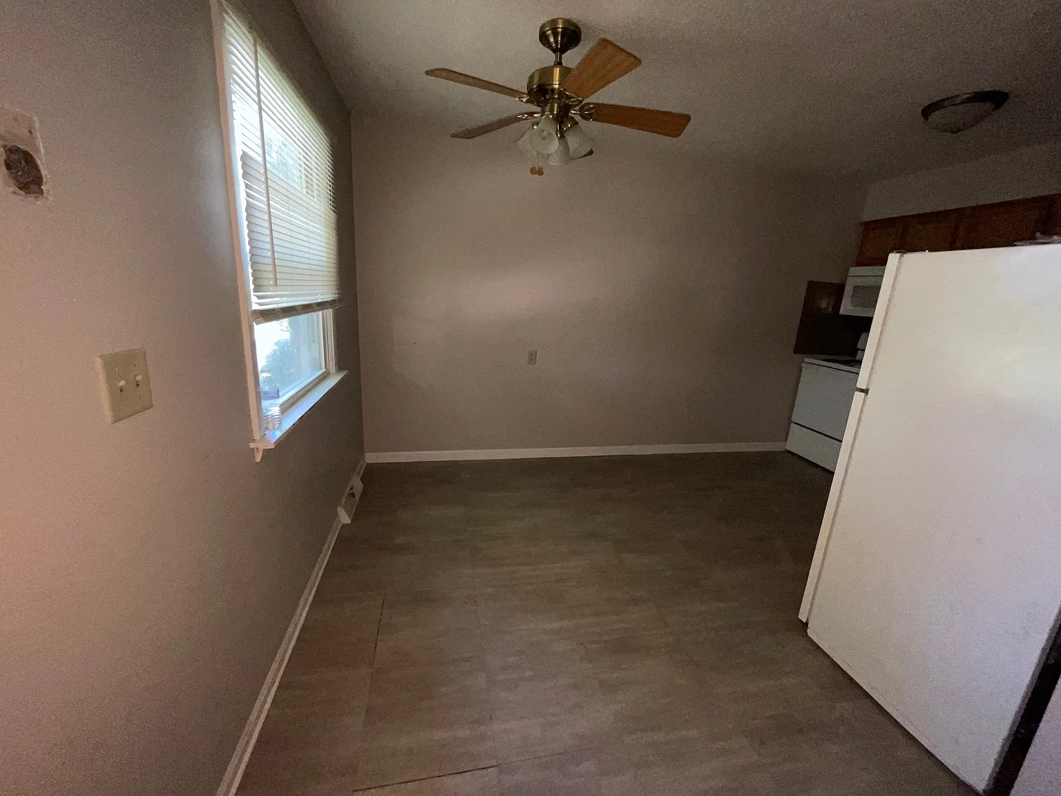 2 bed, 700 sqft, $849 — Photo 3