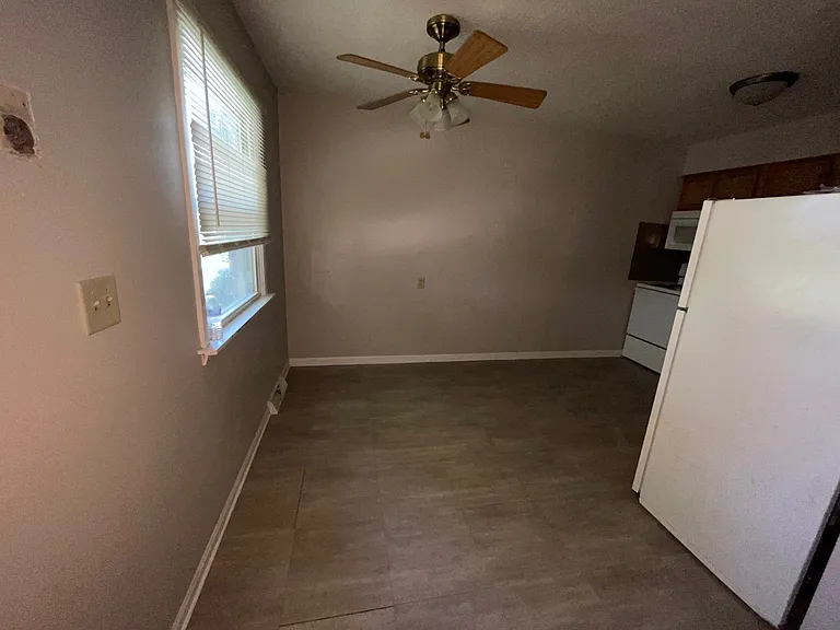 2629 N Pine St #4 — Photo 3