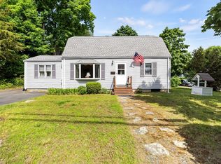203 Centre St, Holbrook, MA 02343