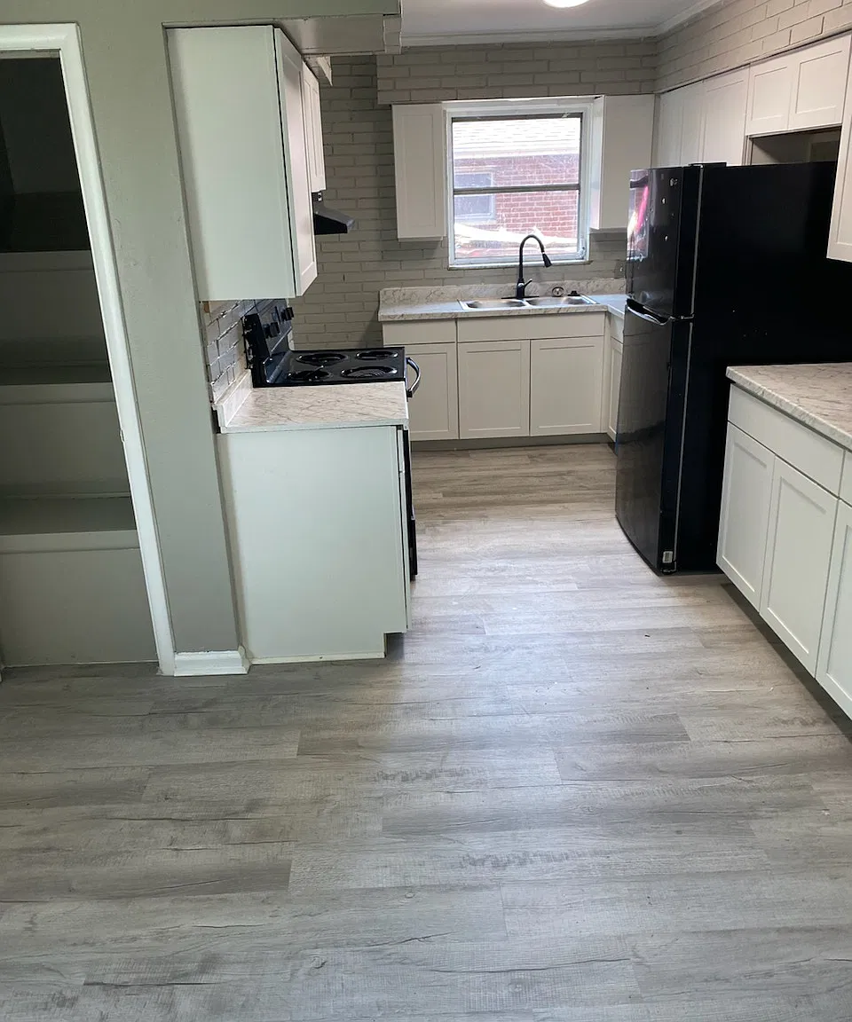 1343 Eldorn Dr - Unit 1 — Photo 3