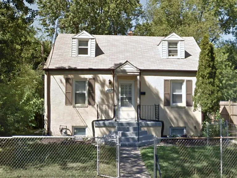 4827 Indian Ln — Photo 1