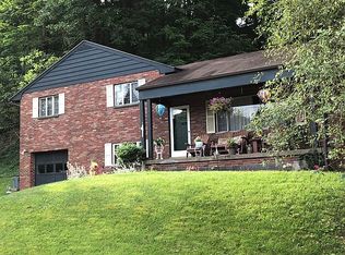 2111 Stratford Rd, South Charleston, WV 25303