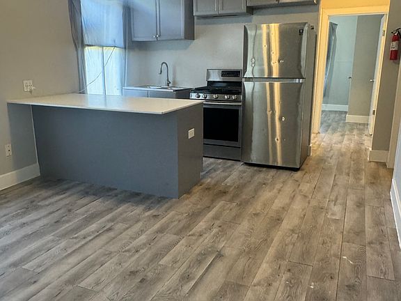 2nd image of 1124 16th St #A