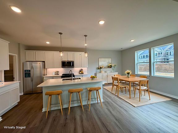 2nd image of 4979 Airlake Dr