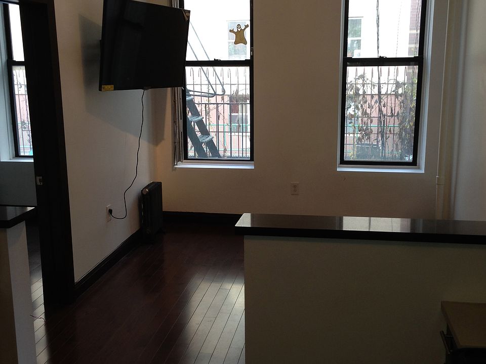 2nd image of 89 E 116th St APT 12