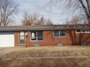 1302 E El Monte St, Wichita, KS 67216