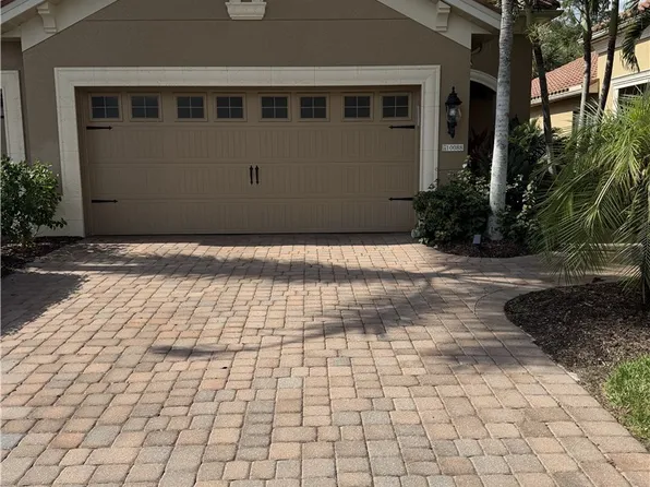 10088 Montevina Dr, Estero, FL 33928