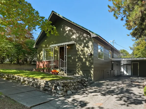 911 E Saint Maries Ave, Coeur D Alene, ID 83814