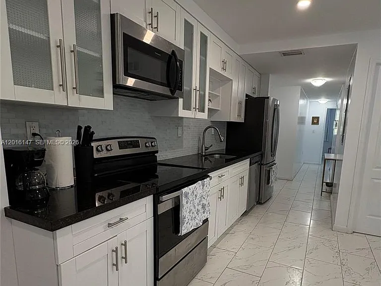 3872 Grand Ave #A — Photo 11