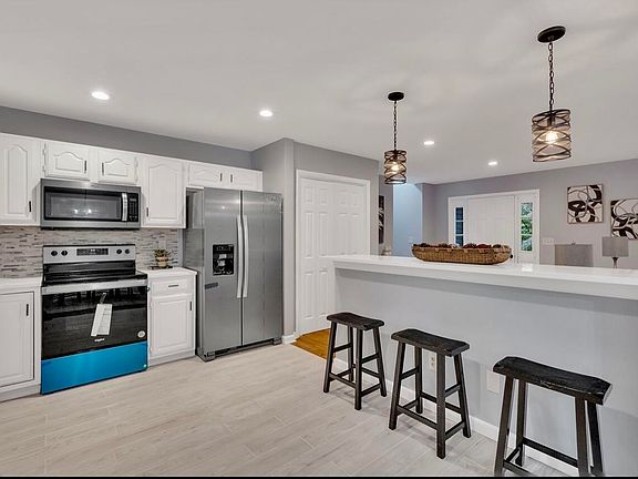 3rd image of 1404 Bristlecone Ct