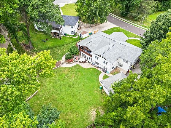 5th image of 7623 W 52nd St