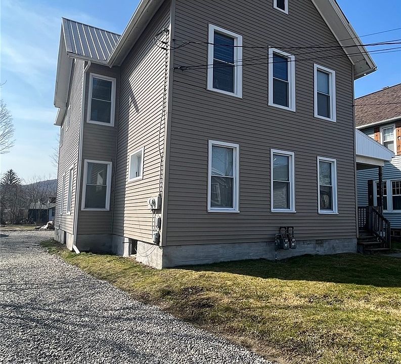 1st image of 23 Pine St