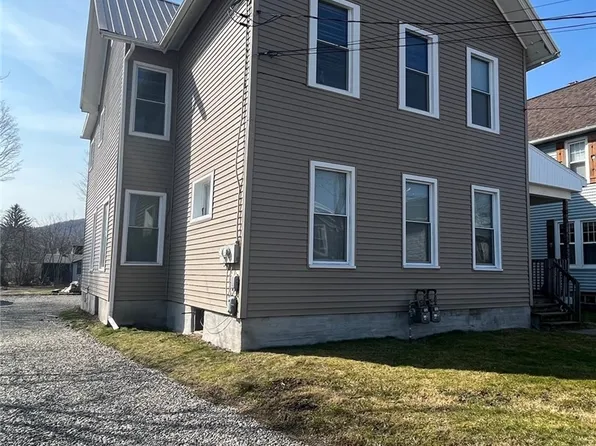 23 Pine St, Hornell, NY 14843