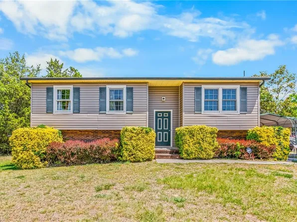 3505 Maxton Trl, Winston Salem, NC 27107