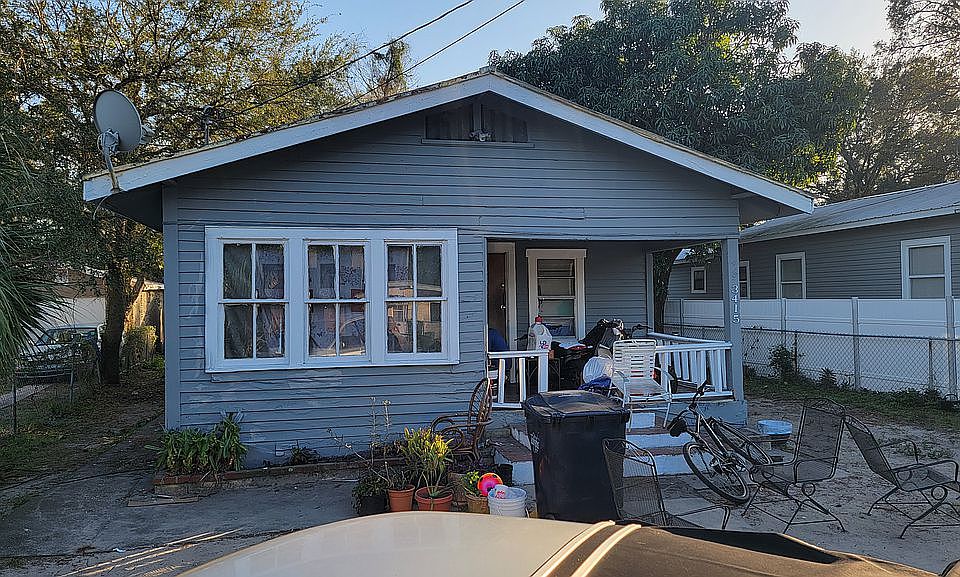 1st image of 3415 Lindell Ave