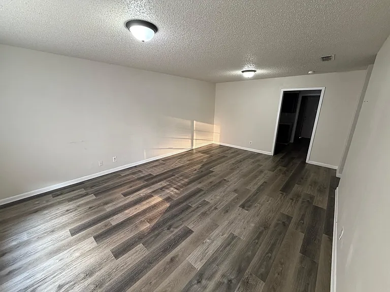 3500B Denson Dr — Photo 2