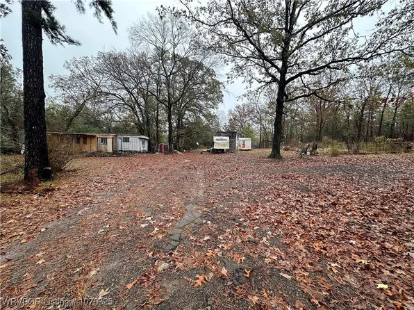 8706 Village Xing, Van Buren, AR 72956