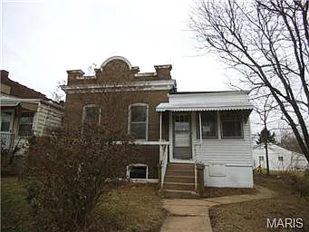 3661 Roswell Ave photo 1
