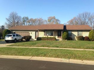 2342 Lakehurst Dr NE, Grand Rapids, MI 49525